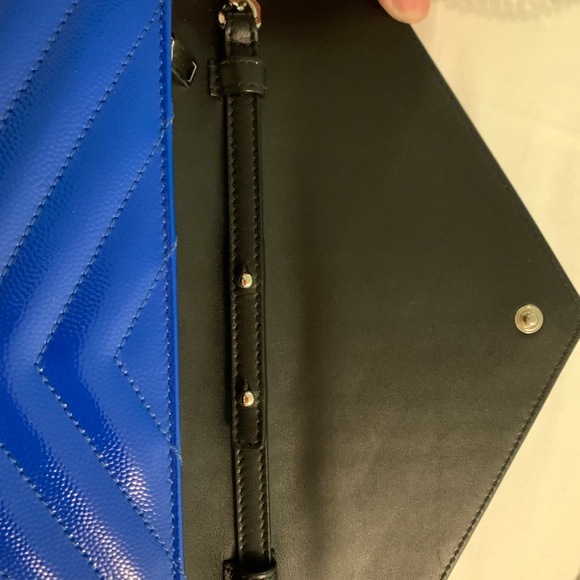 YSL Saint Laurent Patent Electric Blue Matelasse Wallet on Chain - Picture 11 of 11